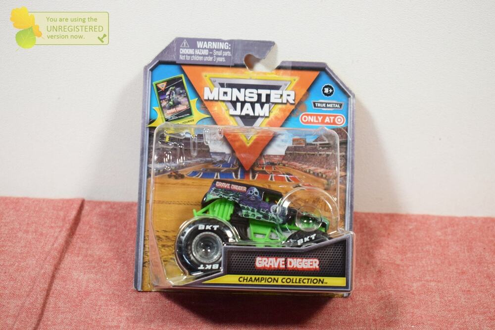 Monster Jam Stadium Series Gravedigger 1:64 Scale